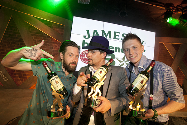 logo&trophies